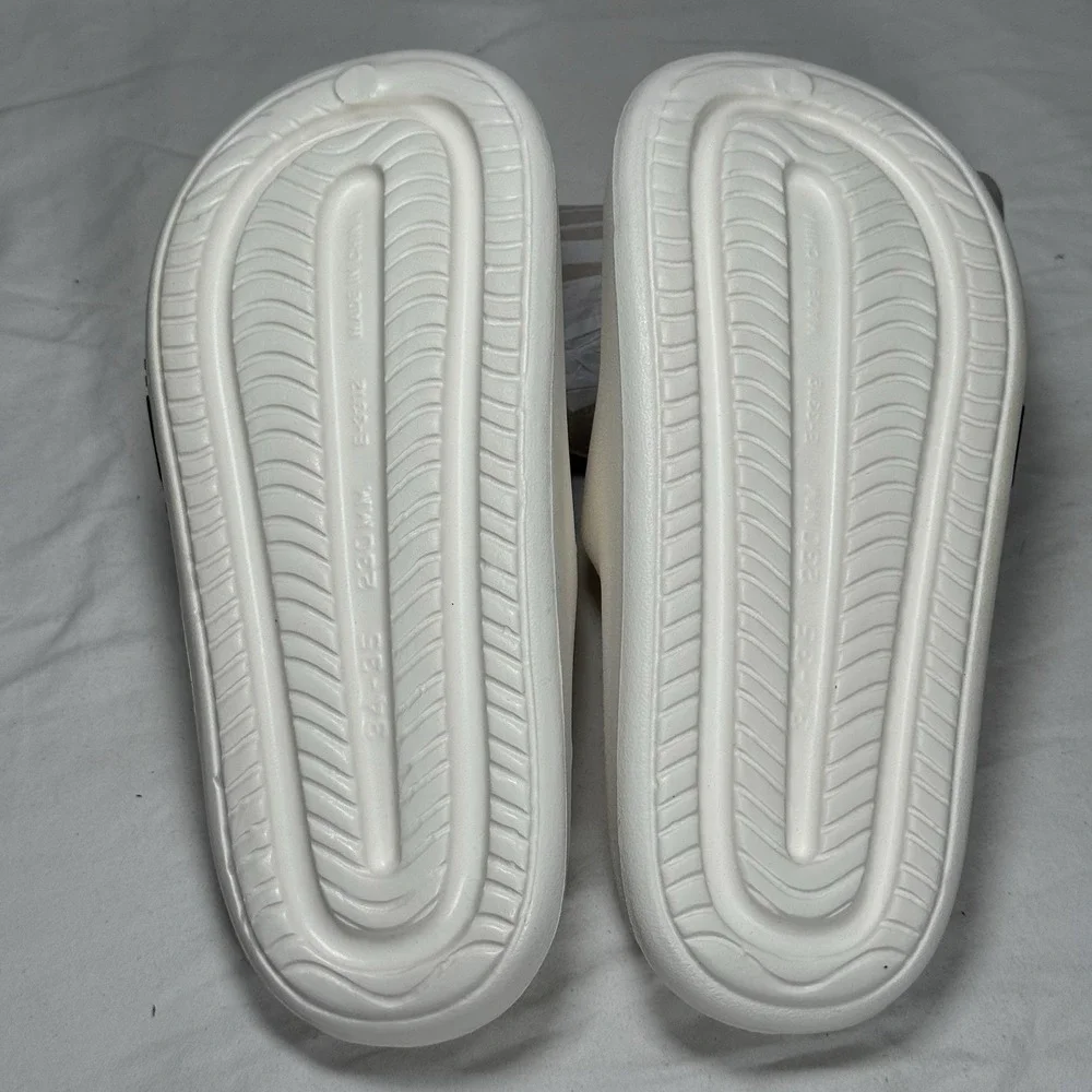 Kids Kuromi Slide Sandals Size US 3–3.5‎ EU 35 White Slip-On Comfort Slides